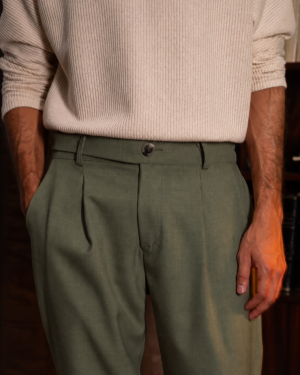 Ανδρικό Παντελόνι με Πιέτες – Dark Khaki Relaxed Fit