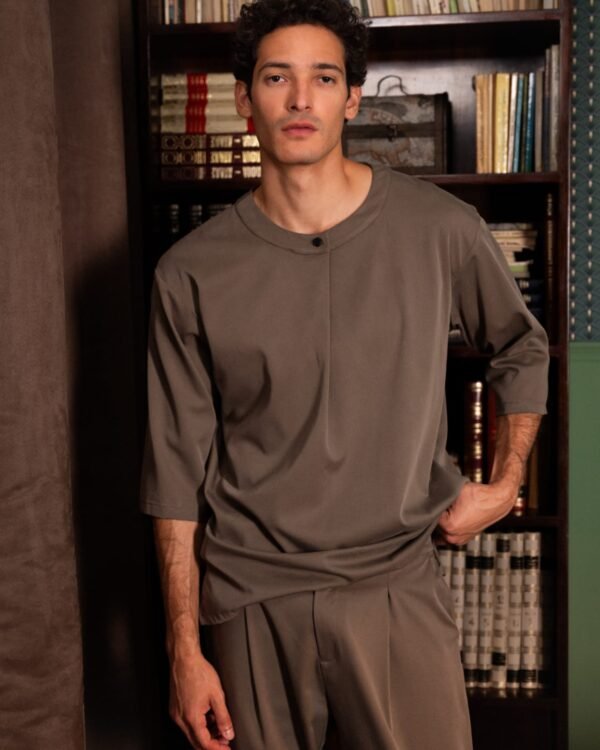Minimal Oversized Top με Κρυφό Κούμπωμα – Οlive